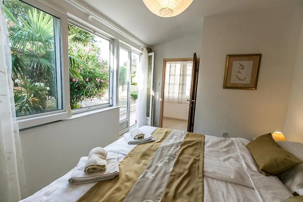 Villa Maria Krk Town Apartment